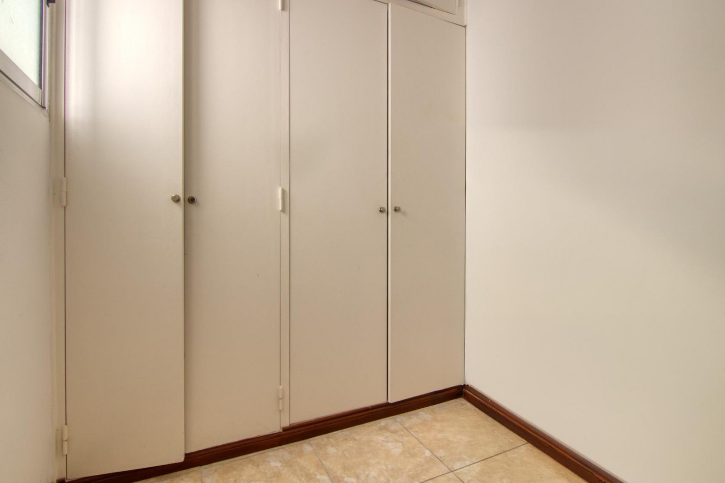 VENTA 3AMB CON DEPENDENCIA EXCELENTE ESTADO CENTRO 