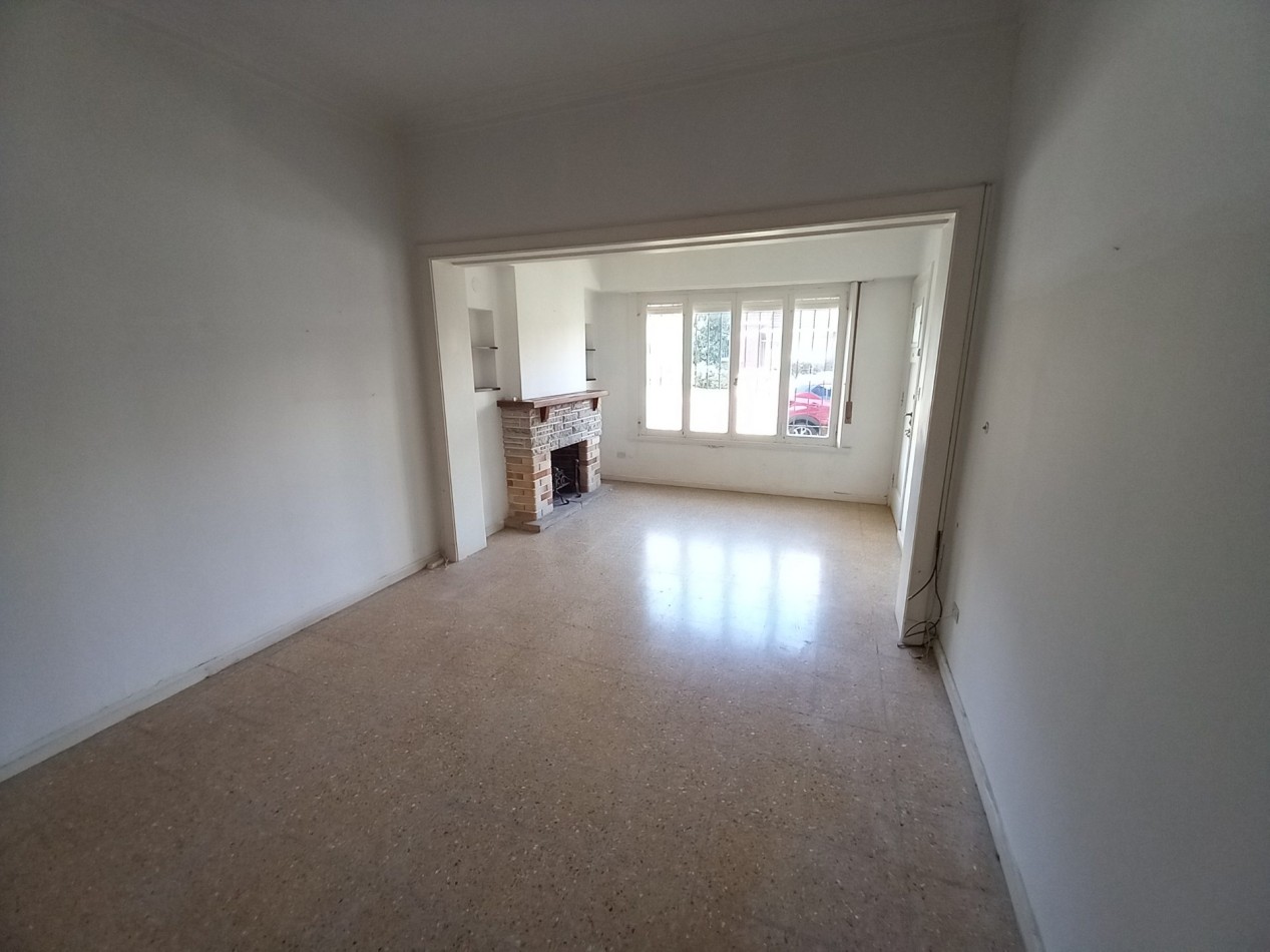 ALQUILER CASA 4AMB USO PROFESIONAL 2 BAÑOS COCHERA LOS TRONCOS 