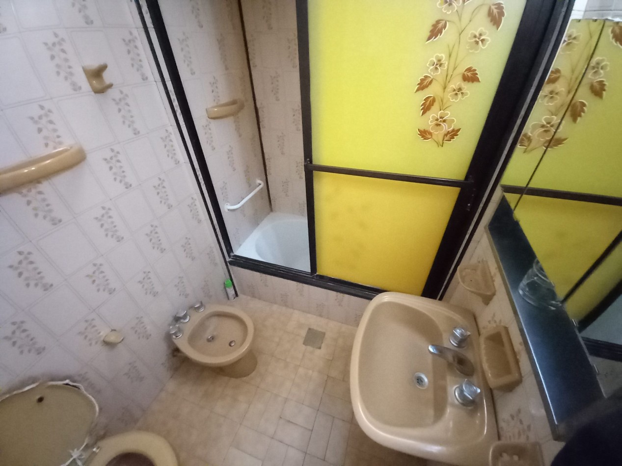 ALQUILER CASA 4AMB USO PROFESIONAL 2 BAÑOS COCHERA LOS TRONCOS 