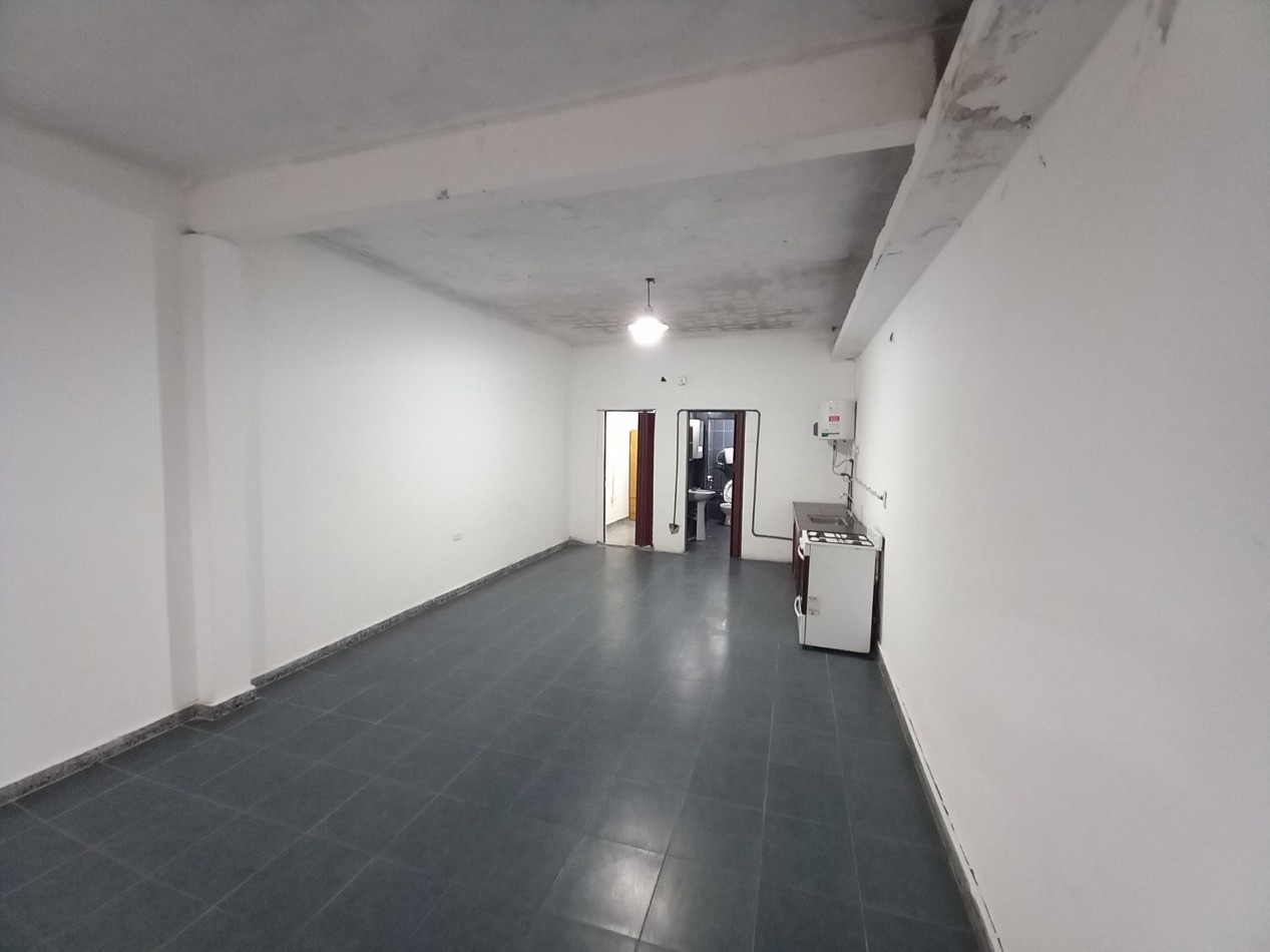 ALQUILER PH 1AMB Y MEDIO AMPLIO FRENTE PLAZO 12 MESES