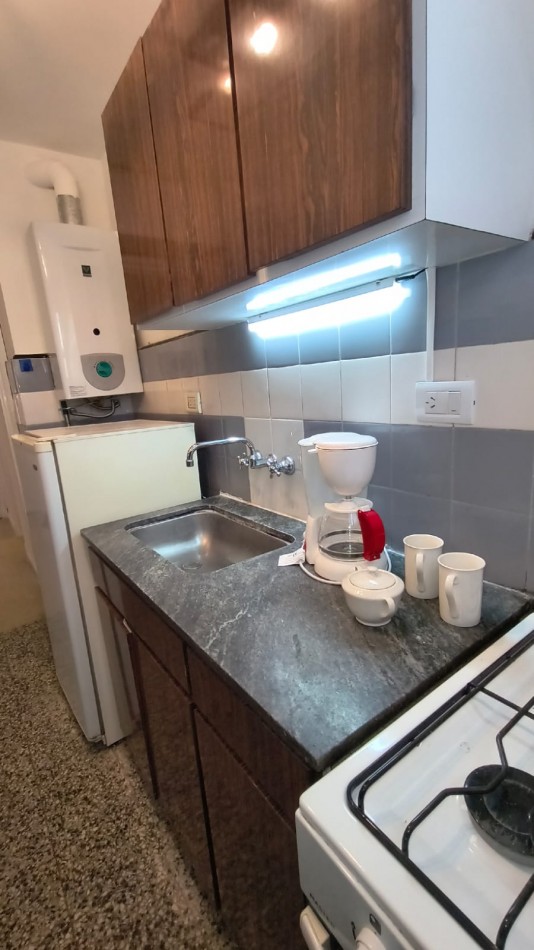 VENTA 1AMB CENTRO BALCON FRENTE 