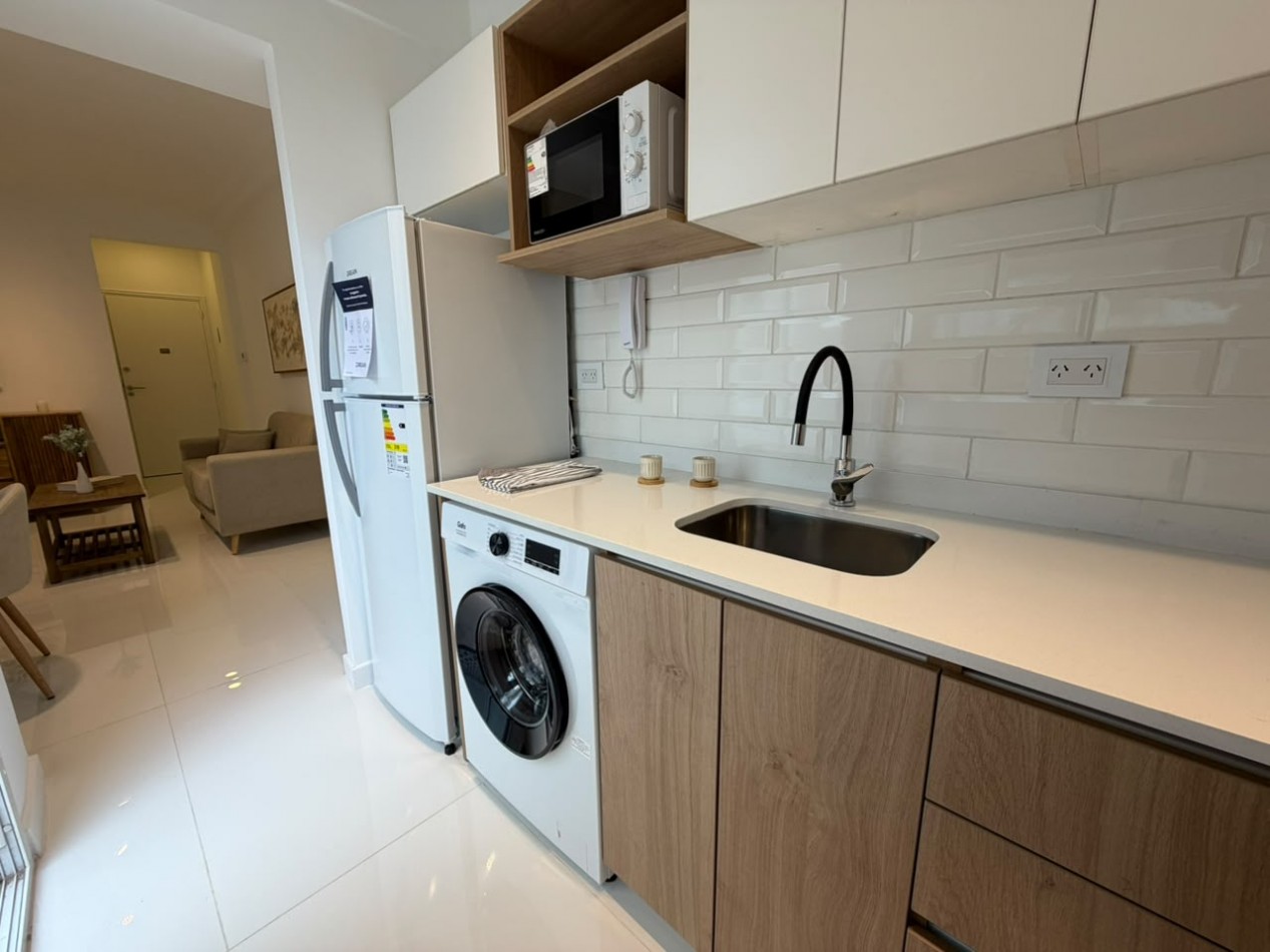 VENTA 2AMB RECICLADO CENTRO BALCON TODO A ESTRENAR 