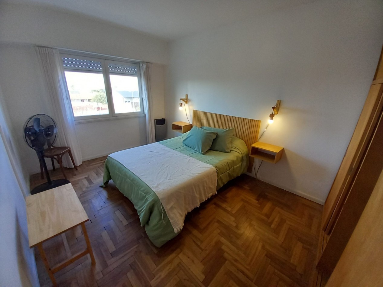 ALQUILER Por 12 Meses-3AMB-3° Piso por ESCALERA-SIN MUEBLES-ESTRADA y TEJEDOR