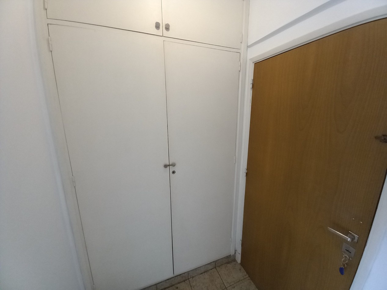 ALQUILER 3AMB ORIGINAL COCHERA 1° PISO por ESCALERA VISTA AL MAR GOLF 
