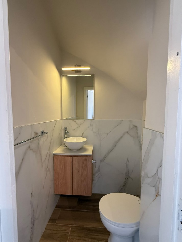 VENTA DUPLEX 4AMB RECICLADO PATIO COCHERA PARQUE LURO 