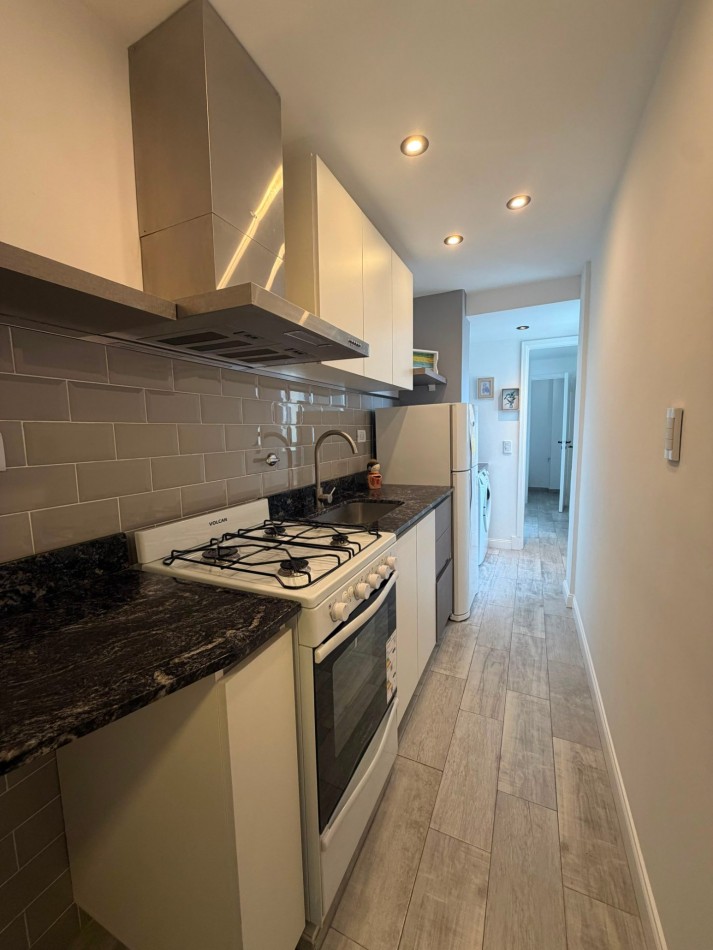 VENTA 2AMB RECICLADO CENTRO BALCON con DEPENDENCIA 