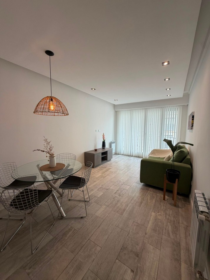 VENTA 2AMB RECICLADO CENTRO BALCON con DEPENDENCIA 
