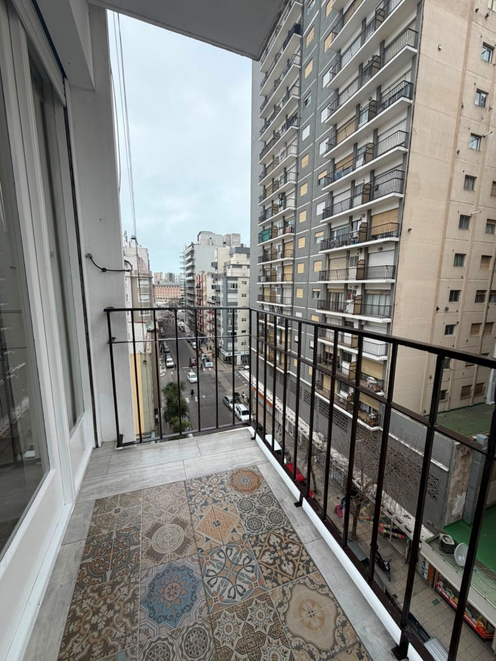 VENTA 2AMB RECICLADO CENTRO BALCON con DEPENDENCIA 