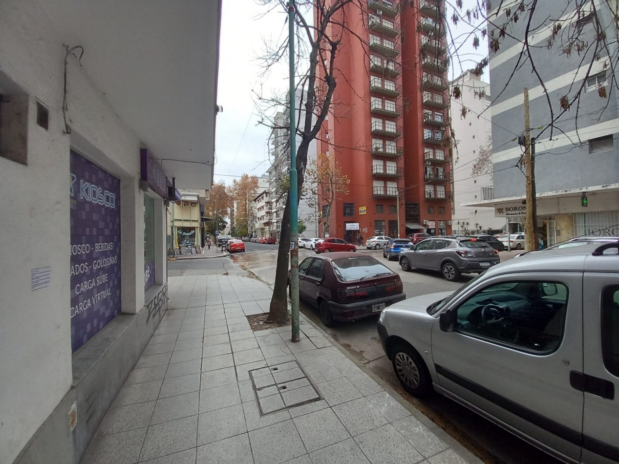 Venta Local con SOTANO TUCUMAN y FALUCHO 