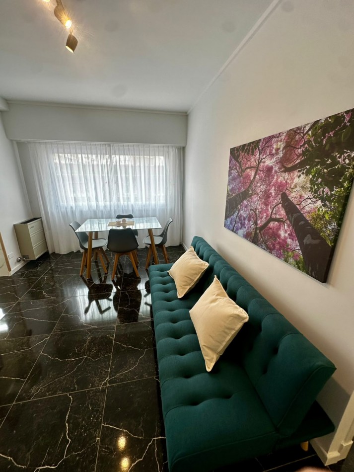 VENTA 3AMB RECICLADO CENTRO con DEPENDENCIA Y BALCON 