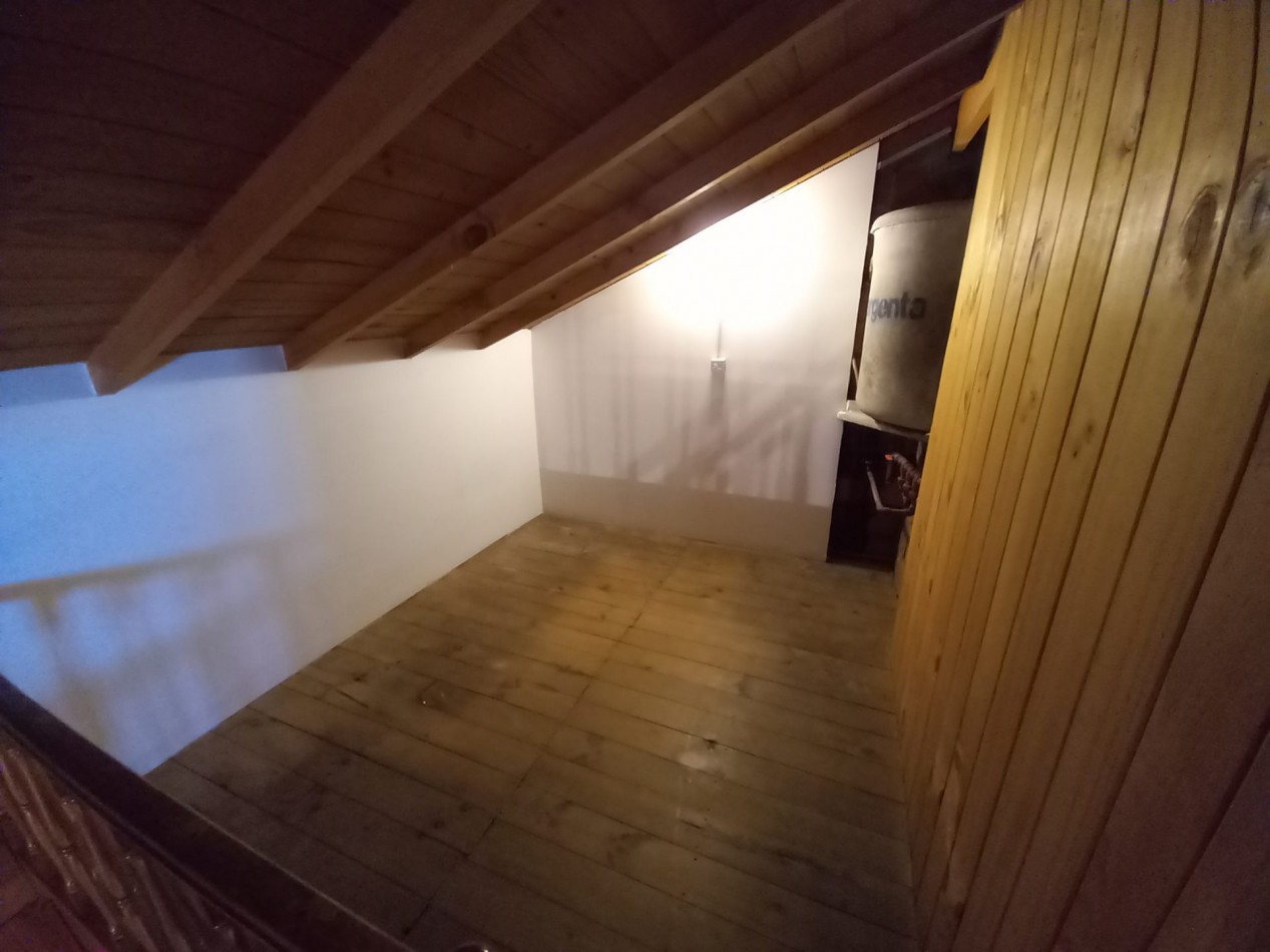 ALQUILER CASA 5AMB PLANTA ALTA por ESCALERA-PATIO TIERRA del FUEGO y COLON 
