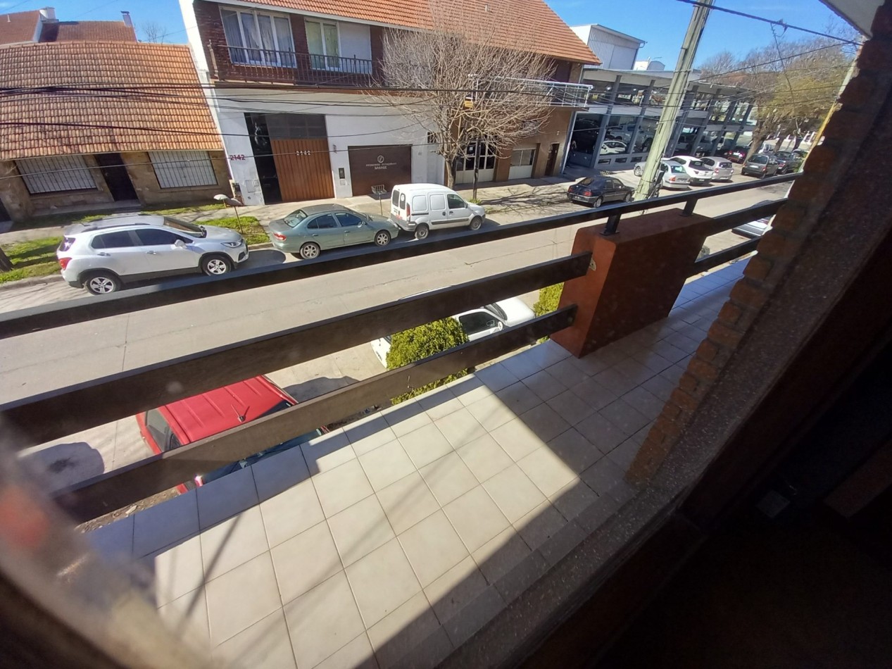 ALQUILER CASA 5AMB PLANTA ALTA por ESCALERA-PATIO TIERRA del FUEGO y COLON 