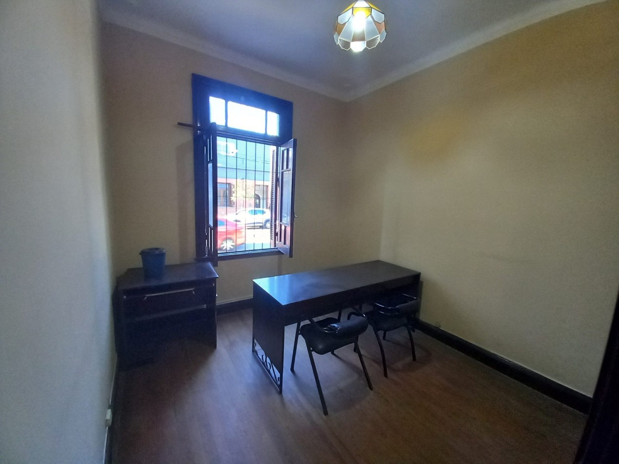 VENTA CHALET PH-FRENTE-PLANTA BAJA-CATAMARCA y ROCA-RETASADO