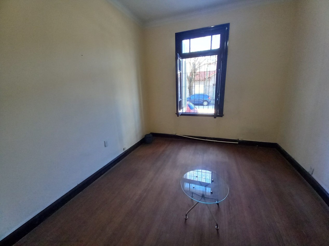 VENTA CHALET PH-FRENTE-PLANTA BAJA-CATAMARCA y ROCA-RETASADO