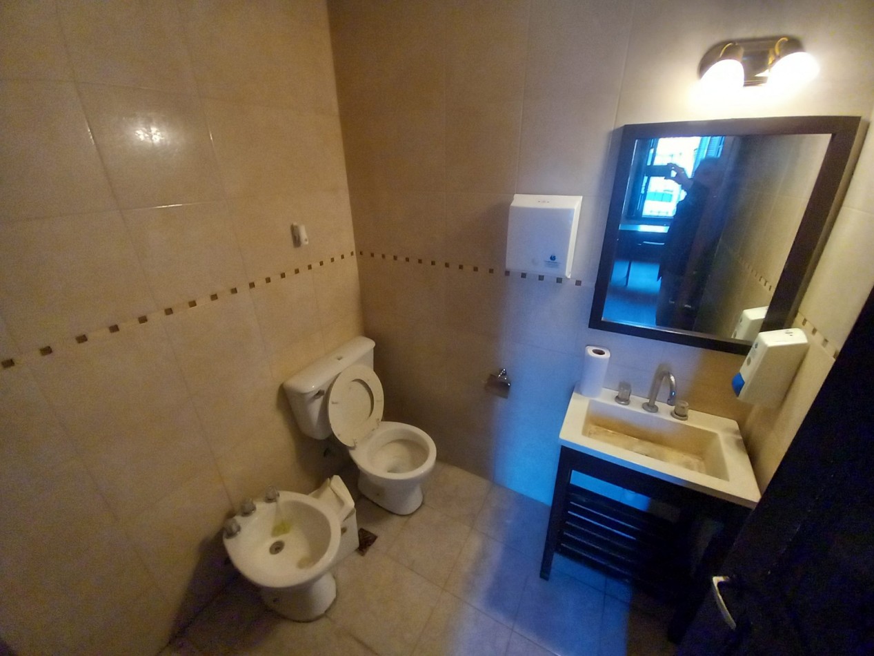 VENTA CHALET PH-FRENTE-PLANTA BAJA-CATAMARCA y ROCA-RETASADO