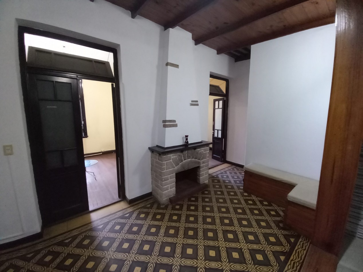 VENTA CHALET PH-FRENTE-PLANTA BAJA-CATAMARCA y ROCA-RETASADO