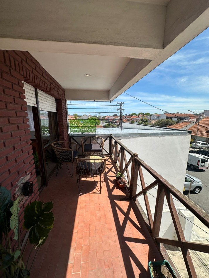 VENTA 3AMB EXCELENTE COCHERA BALCON CENTRO MUEBLES Y ARTEFACTO NUEVOS 