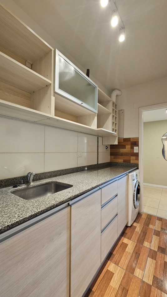 VENTA 2AMB con DEPENDENCIA RECICLADO 