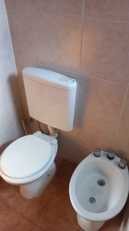 VENTA DUPLEX ORIGINAL CON PATIO PLANTA BAJA 