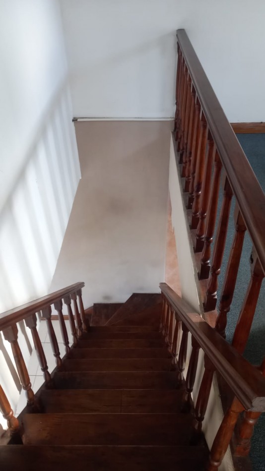 VENTA DUPLEX ORIGINAL CON PATIO PLANTA BAJA 