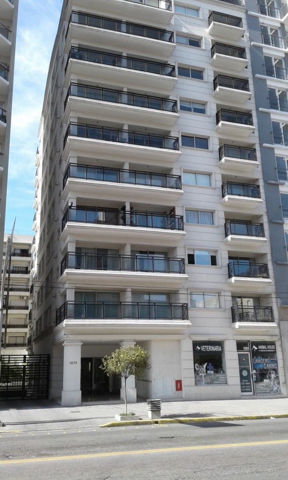 ALQUILER 2AMB EXCLUSIVO AMPLIO 2 BAÑOS BALCON LA PERLA