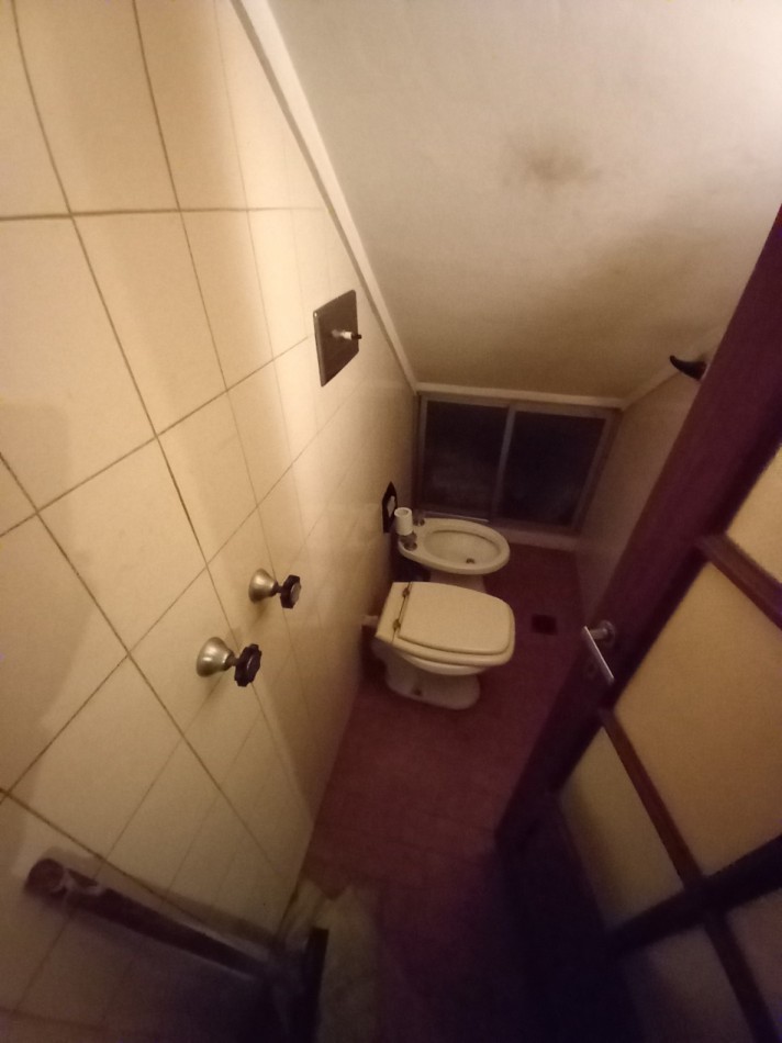 VENTA CASA  COCHERA PATIO ITUZAINGO Y CHAMPAGNAT