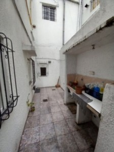 ALQUILER PH 2AMB PASILLO FONDO PLANTA BAJA JUJUY y COLON