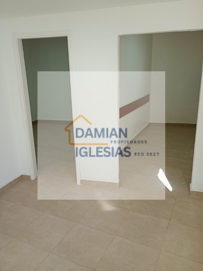 VENTA CASA 3AMB ORIGINAL LOTE PROPIO Babrio LAS AVENIDAS 