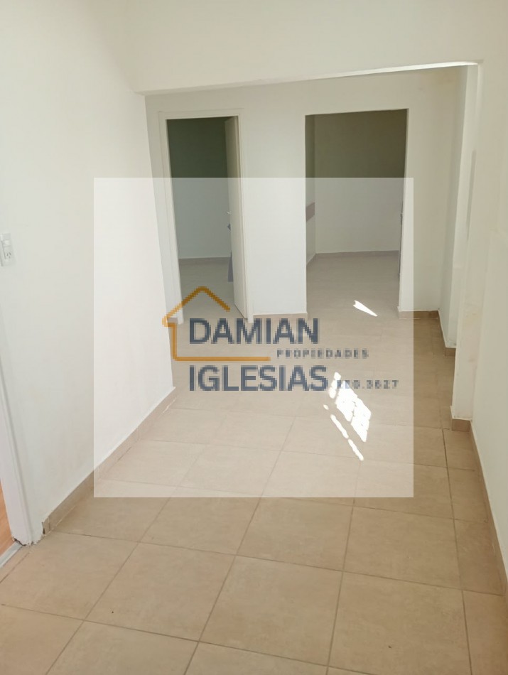 VENTA CASA 3AMB ORIGINAL LOTE PROPIO Babrio LAS AVENIDAS 