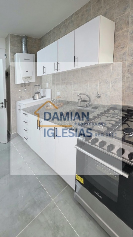 VENTA 2AMB RECICLADO CENTRO BALCON 2 BAÑOS 