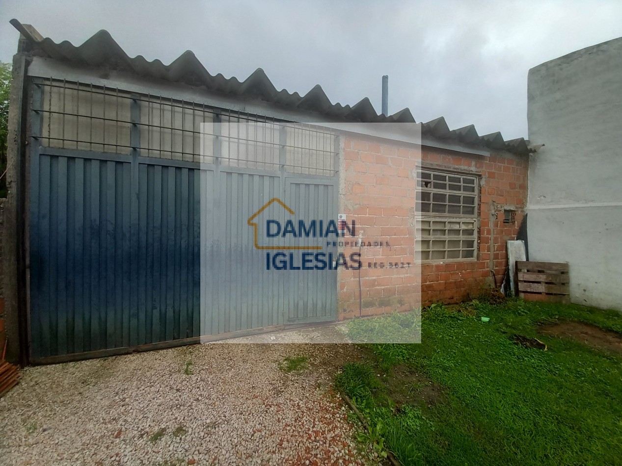 CASA 3AMB APTO CREDITO PERMUTA con GALPON PARQUE LOTE PROPIO