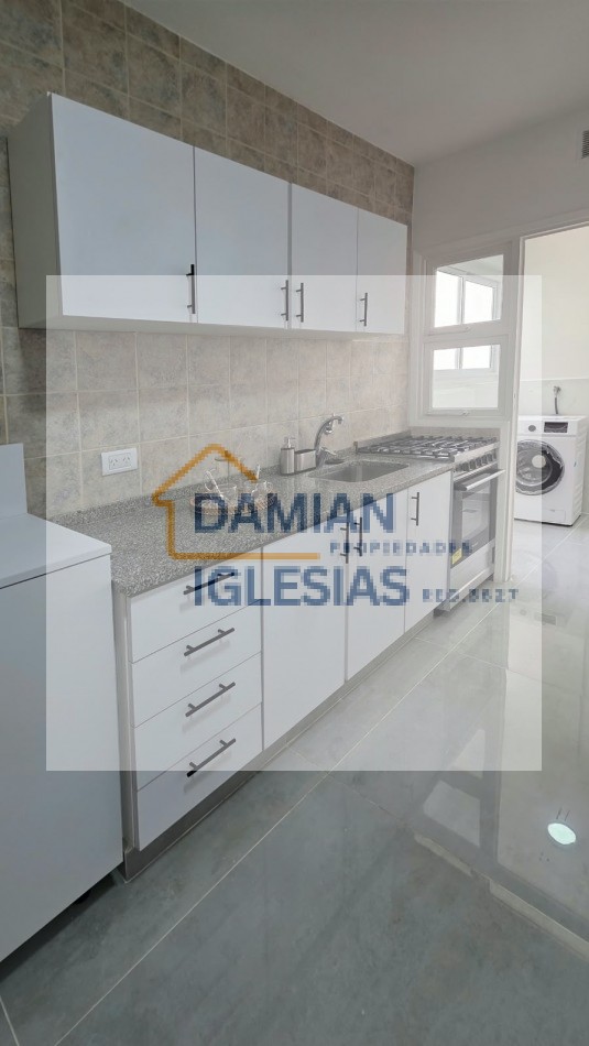 VENTA 2AMB RECICLADO CENTRO BALCON 2 BAÑOS 