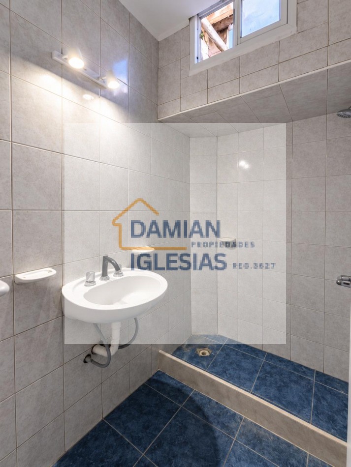 VENTA CASA 3AMB ORIGINAL LOTE PROPIO Babrio LAS AVENIDAS 