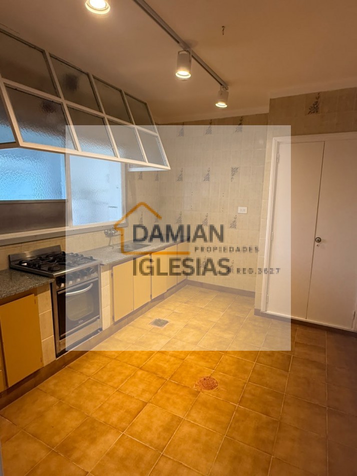 VENTA CHALET MARPLATENSE EXCELENTE A METROS de GUEMES y ALEM 