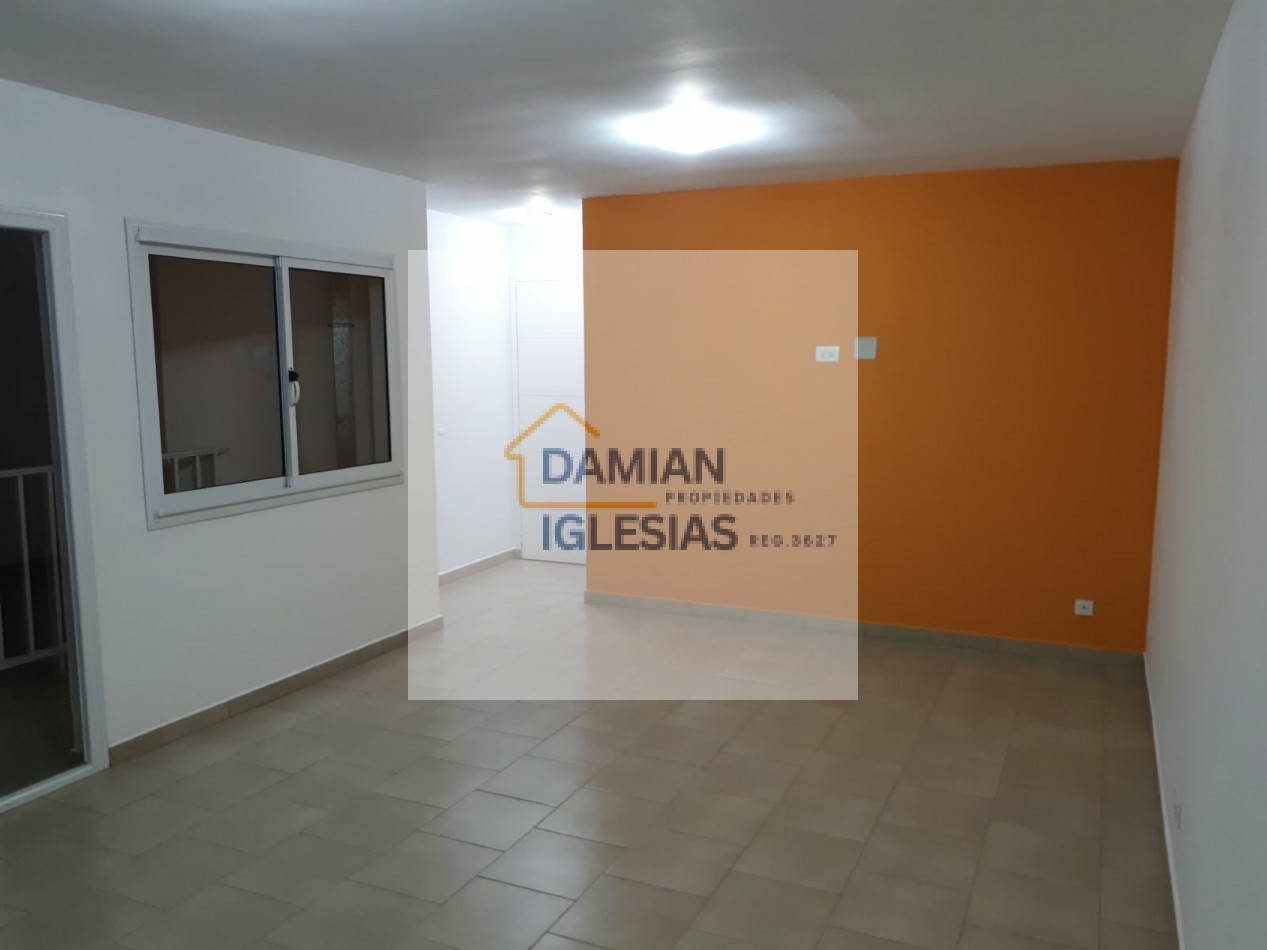 ALQUILER 2AMB EXCELENTE 1er PISO x ESCALERA BALCON PARQUE LURO 