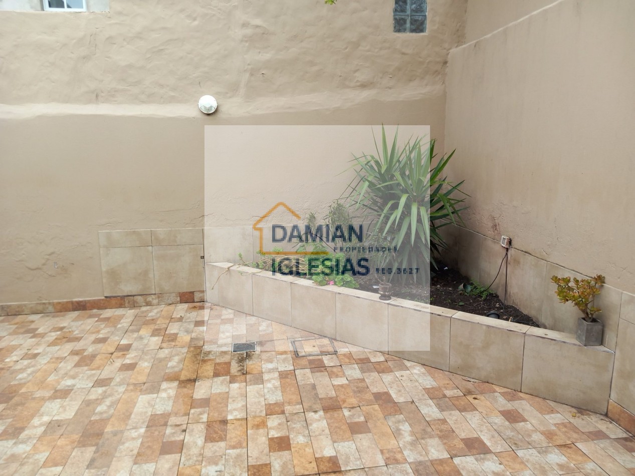 ALQUILER CASA 4AMB 2 BAÑOS PATIO AMPLIO TERRAZA con PARRILLA 