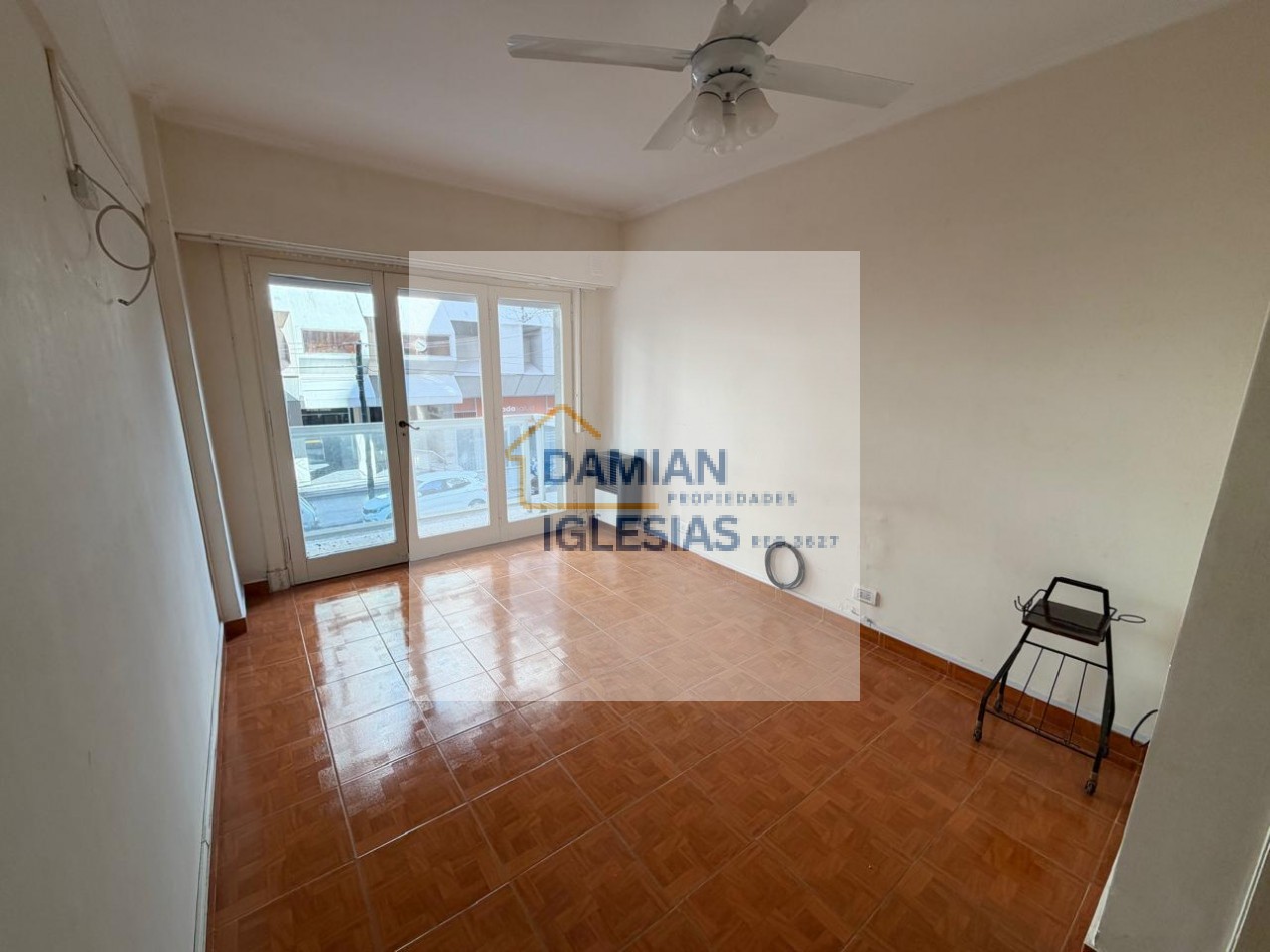 VENTA 2AMB CENTRO CON DEPENDENCIA 