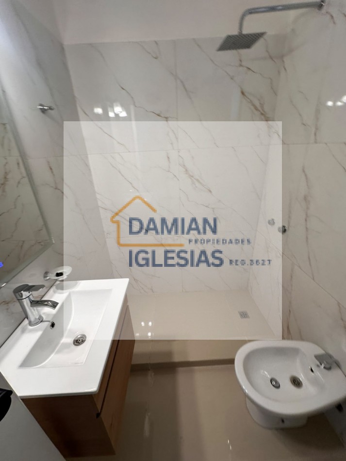 VENTA 2AMB RECICLADO CENTRO BALCON CONTRAFRENTE CENTRO 