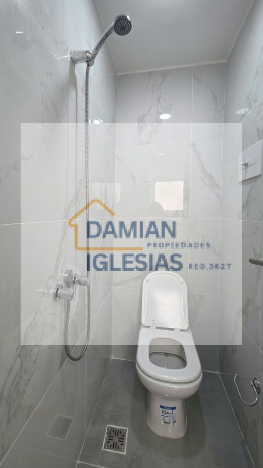 VENTA 2AMB RECICLADO CENTRO BALCON 2 BAÑOS 