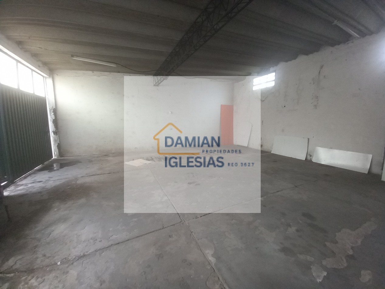 CASA 3AMB APTO CREDITO PERMUTA con GALPON PARQUE LOTE PROPIO