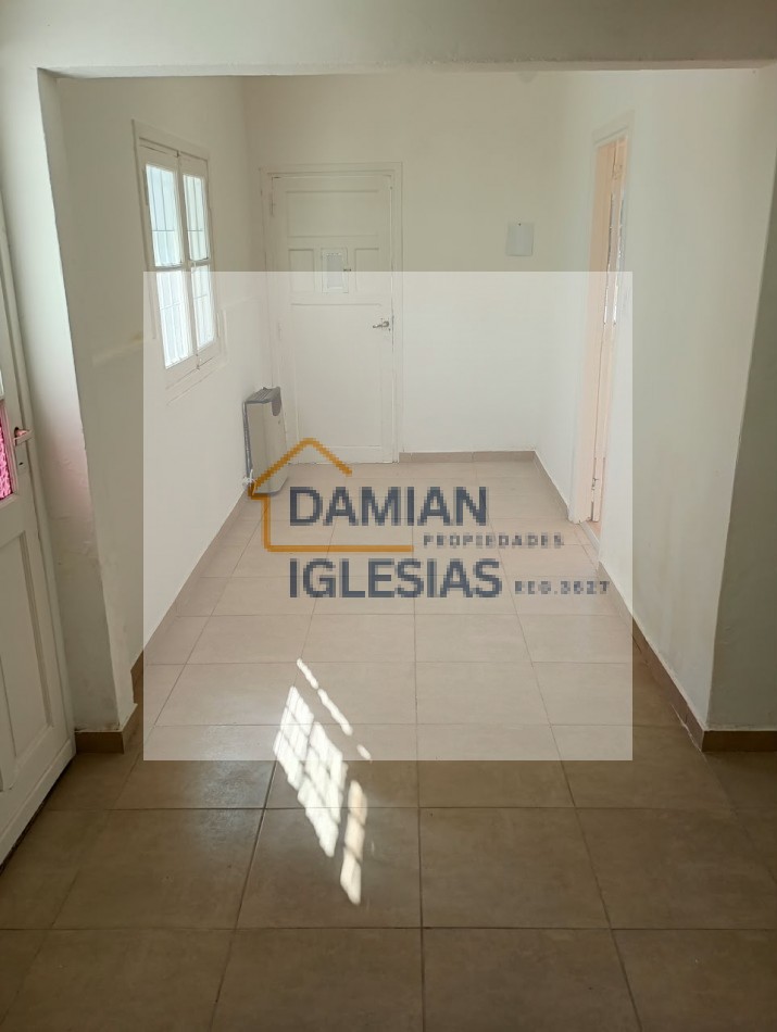 VENTA CASA 3AMB ORIGINAL LOTE PROPIO Babrio LAS AVENIDAS 