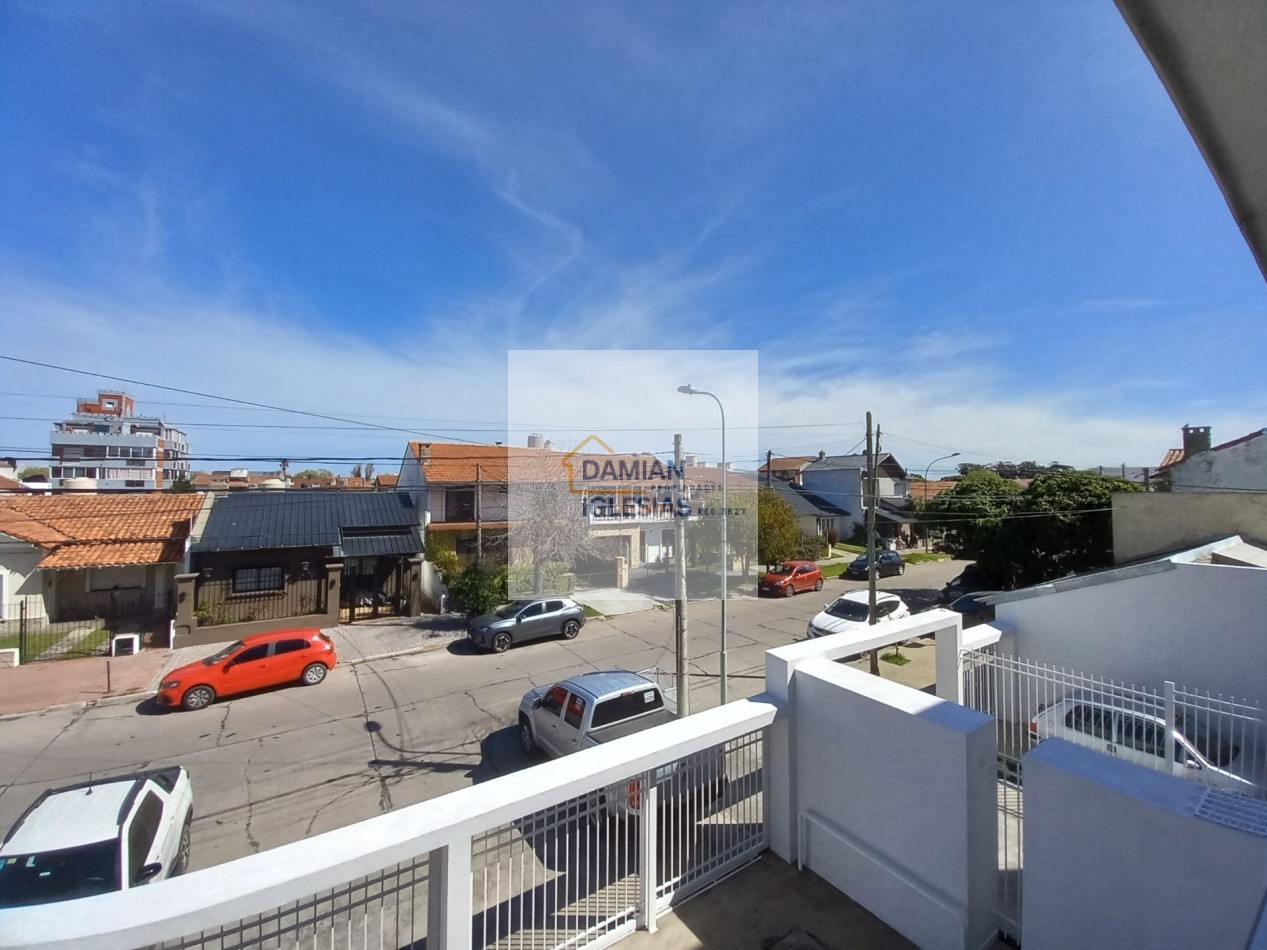 2AMB EXCELENTE por ESCALERA 2° Piso BALCON A METROS del MAR y Museo SIN MASCOTAS