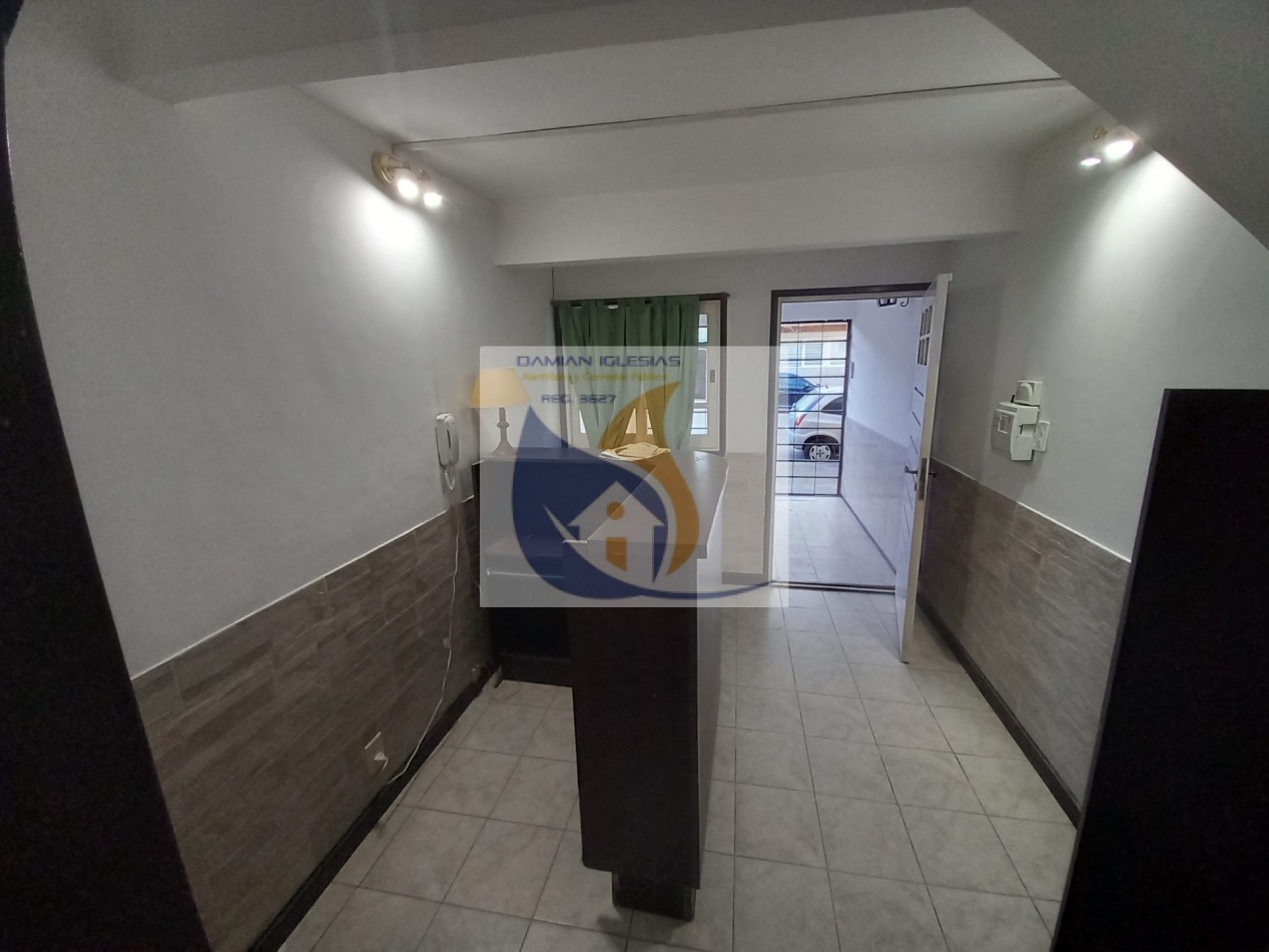 VENTA CHALET PH-FRENTE-PLANTA BAJA-CATAMARCA y ROCA-RETASADO