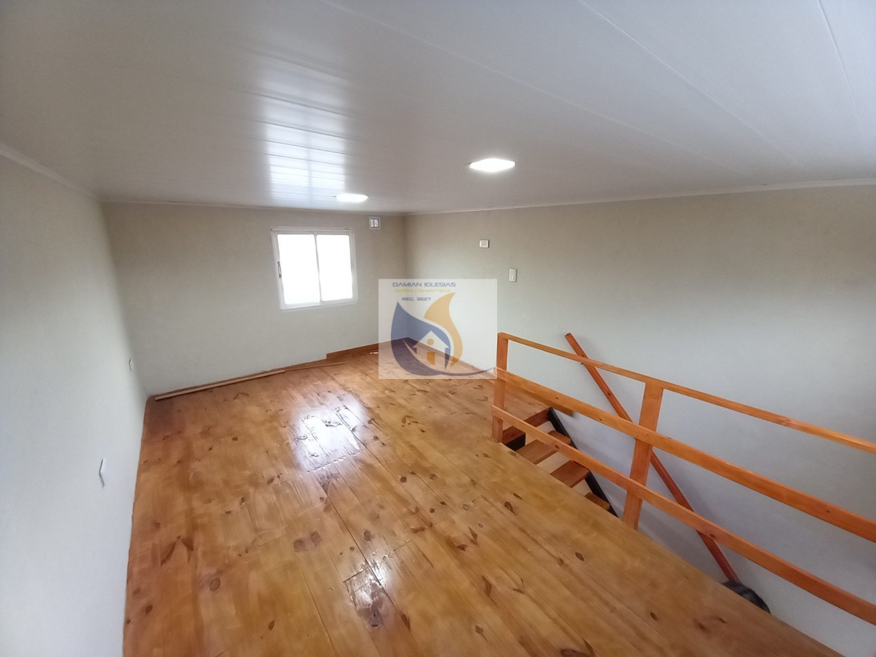 ALQUILER 2AMB DUPLEX en PLANTA ALTA por ESCALERA 