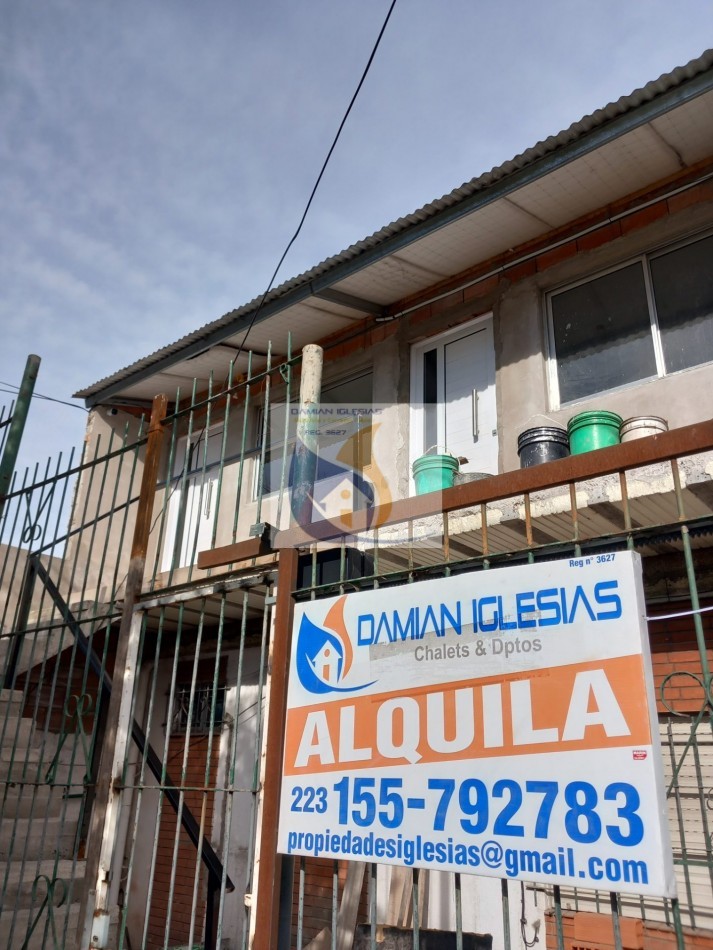 ALQUILER 2AMB DUPLEX en PLANTA ALTA por ESCALERA 