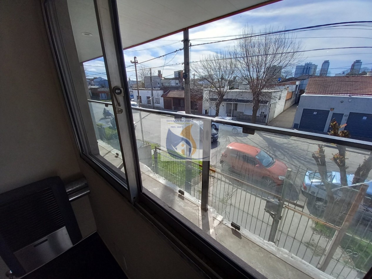 ALQUILER 2AMB DUPLEX en PLANTA ALTA por ESCALERA 