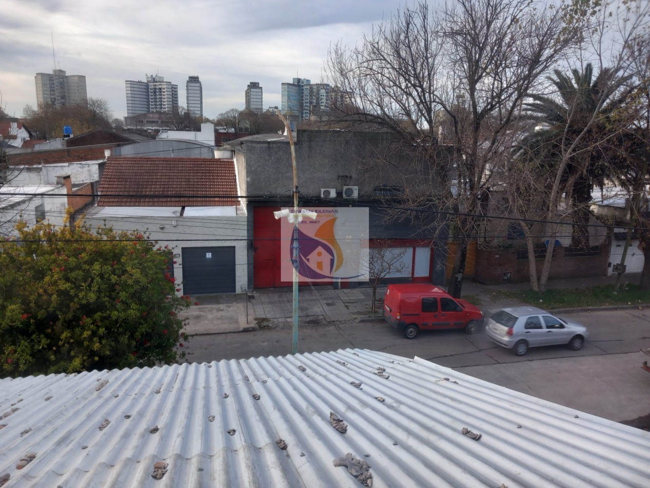 ALQUILER 2AMB DUPLEX en PLANTA ALTA por ESCALERA 