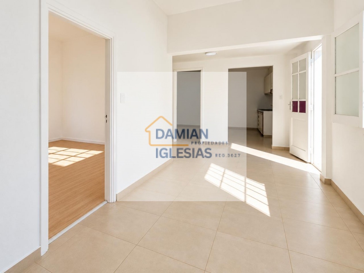 VENTA CASA 3AMB ORIGINAL LOTE PROPIO Babrio LAS AVENIDAS 