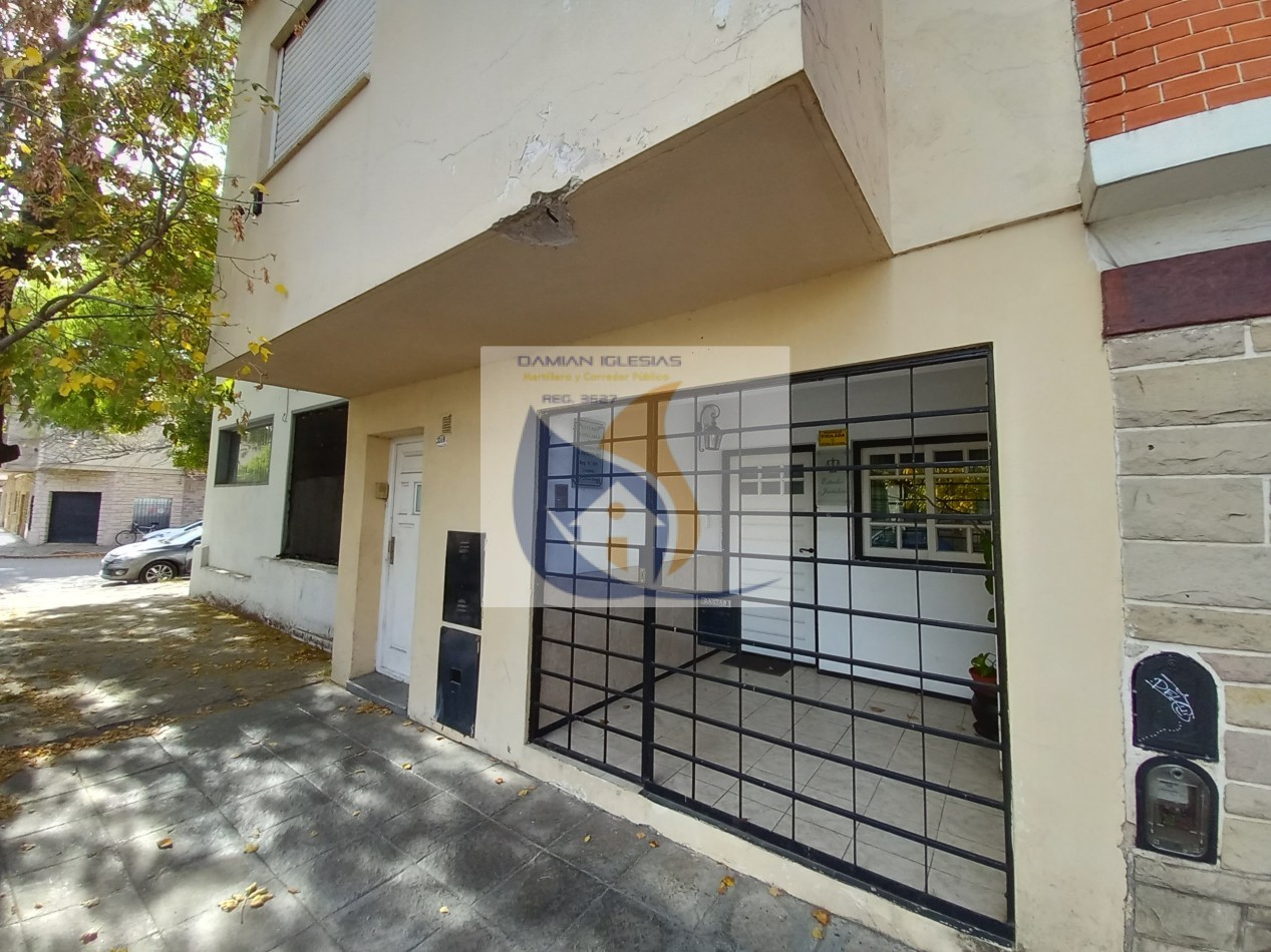 VENTA CHALET PH-FRENTE-PLANTA BAJA-CATAMARCA y ROCA-RETASADO