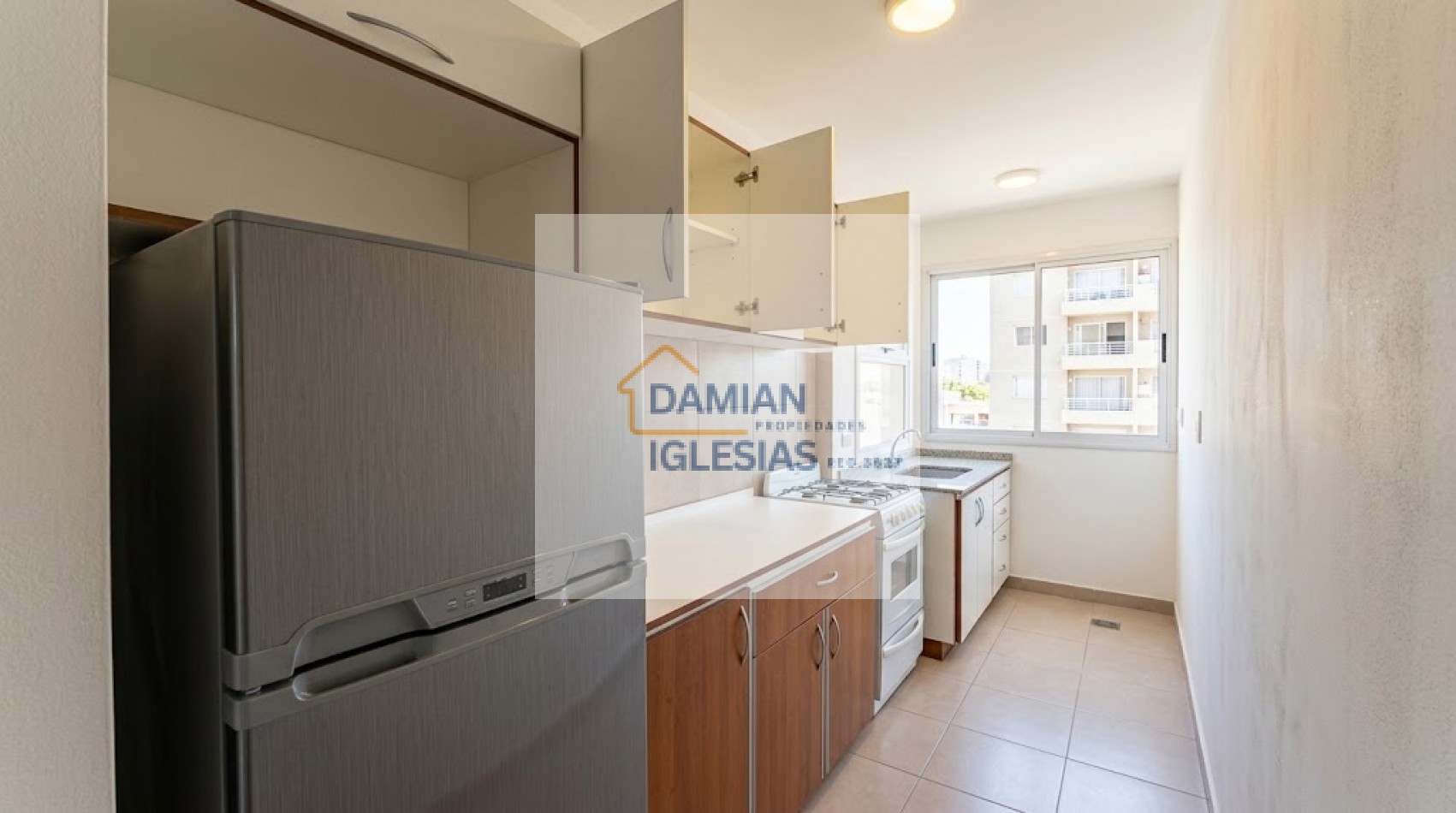 VENTA 1AMB DIVISIBLE CENTRO CONTRAFRENTE 